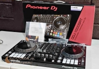 DJ (4a00)